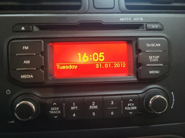 Kia Rio III 1.2 CVVT 16V Salvage vehicle (2014, Black)