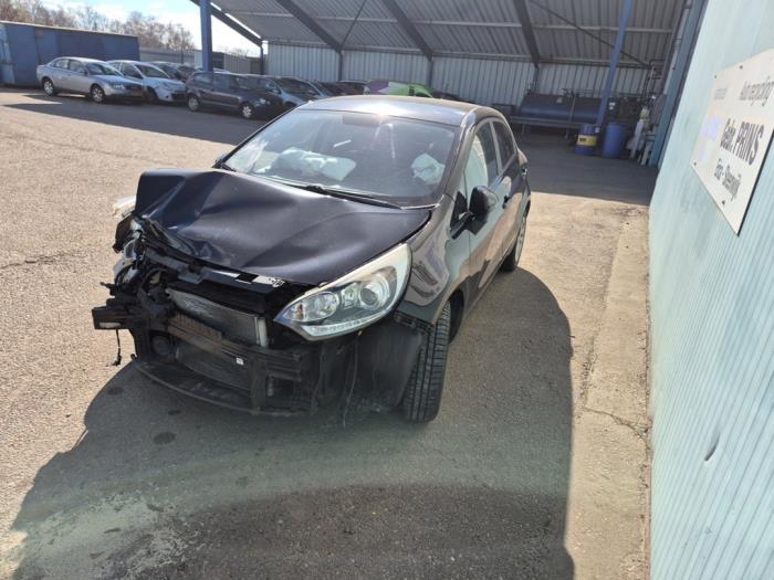 Kia Rio III 1.2 CVVT 16V Salvage vehicle (2014, Black)
