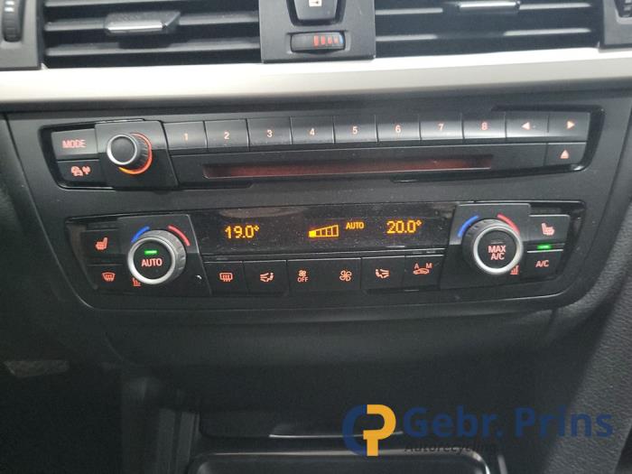 BMW 3 serie Touring 330d 3.0 24V Samochód złomowany (2014, Szary)
