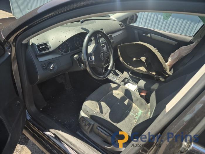 Volkswagen Passat Variant 1.4 TSI 16V Épave (2011, Brun)