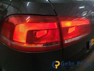 Volkswagen Passat Variant 1.4 TSI 16V Épave (2011, Brun)
