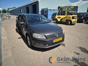 Volkswagen Passat Variant 1.4 TSI 16V Épave (2011, Brun)