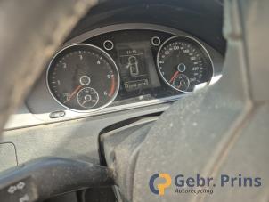 Volkswagen Passat Variant 1.6 TDI 16V Bluemotion Épave (2012, Brun)