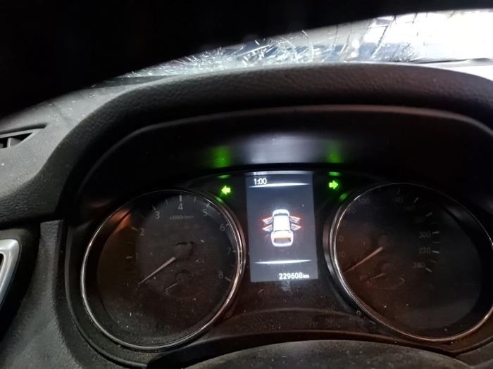 Nissan Qashqai 1.2 DIG-T 16V Skrotfordon (2017, PAARS)