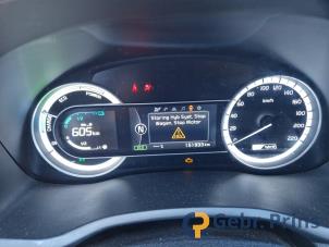 Kia Niro I 1.6 GDI Hybrid Samochód złomowany (2017, Czarny)