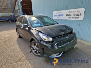 Kia Niro I 1.6 GDI Hybrid Samochód złomowany (2017, Czarny)
