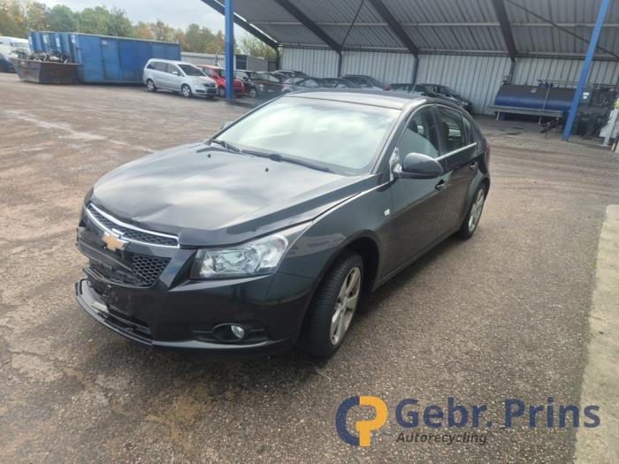 Chevrolet Cruze 1.8 16V VVT Épave (2013, Noir)