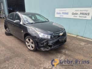 Chevrolet Cruze 1.8 16V VVT Épave (2013, Noir)