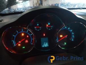 Chevrolet Cruze 1.8 16V VVT Épave (2013, Noir)