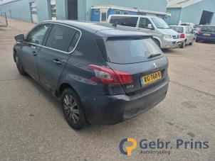Peugeot 308 1.2 12V e-THP PureTech 130 Épave (2017, Bleu)