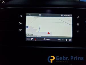 Peugeot 308 1.2 12V e-THP PureTech 130 Épave (2017, Bleu)