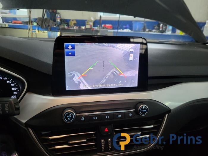 Ford Focus 4 Wagon 1.0 Ti-VCT EcoBoost 12V 100 Épave (2020, Noir)