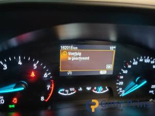 Ford Focus 4 Wagon 1.0 Ti-VCT EcoBoost 12V 100 Épave (2020, Noir)
