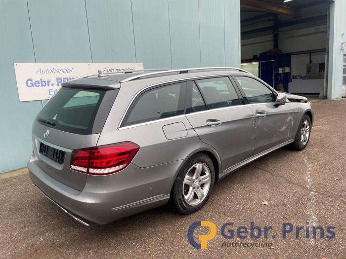 Mercedes E Estate E-250 CDI 16V BlueEfficiency Épave (2013, Gris)