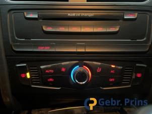Audi A4 Avant 2.0 TFSI 16V Épave (2009, Gris)