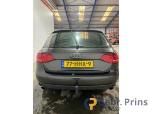 Audi A4 Avant 2.0 TFSI 16V Épave (2009, Gris)