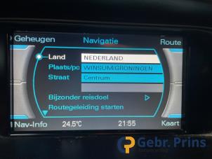 Audi A4 Avant 2.0 TFSI 16V Épave (2009, Gris)