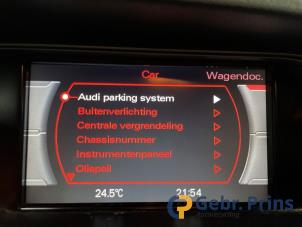 Audi A4 Avant 2.0 TFSI 16V Épave (2009, Gris)
