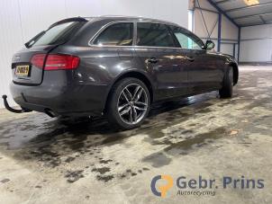 Audi A4 Avant 2.0 TFSI 16V Épave (2009, Gris)