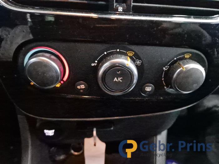Renault Clio IV Estate/Grandtour 0.9 Energy TCE 90 12V Épave (2018, Noir)