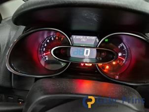 Renault Clio IV Estate/Grandtour 0.9 Energy TCE 90 12V Épave (2018, Noir)