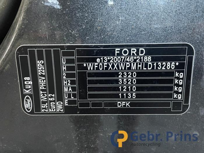 Ford Kuga III 2.5 PHEV 16V Épave (2020, Gris)