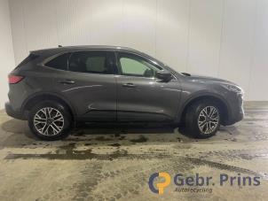 Ford Kuga III 2.5 PHEV 16V Épave (2020, Gris)