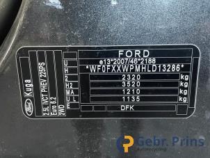 Ford Kuga III 2.5 PHEV 16V Épave (2020, Gris)