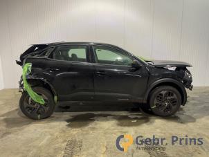 Citroen C4 Berline 1.2 PureTech 130 12V Samochód złomowany (2022, Czarny)