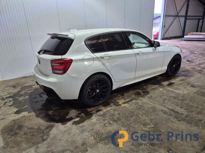 BMW 1 serie 114i 1.6 16V Épave (2012, Blanc)