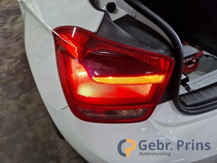 BMW 1 serie 114i 1.6 16V Épave (2012, Blanc)