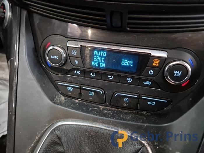 Ford Kuga II 1.5 EcoBoost 16V 150 Épave (2015, Gris)