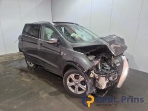 Ford Kuga II 1.5 EcoBoost 16V 150 Épave (2015, Gris)