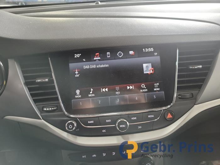Opel Astra K 1.0 Turbo 12V Samochód złomowany (2019, Szary)