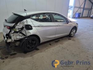 Opel Astra K 1.0 Turbo 12V Samochód złomowany (2019, Szary)