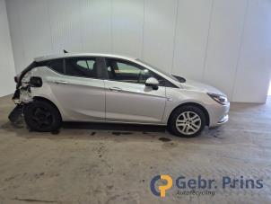 Opel Astra K 1.0 Turbo 12V Samochód złomowany (2019, Szary)