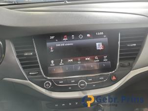 Opel Astra K 1.0 Turbo 12V Samochód złomowany (2019, Szary)