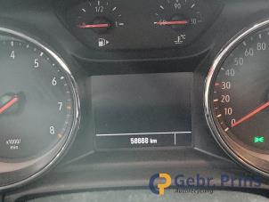 Opel Astra K 1.0 Turbo 12V Samochód złomowany (2019, Szary)