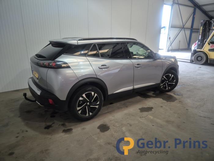 Peugeot 2008 1.2 VTi 12V PureTech 130 Épave (2021, Gris)
