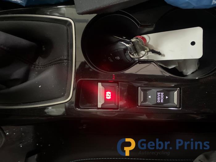 Peugeot 2008 1.2 VTi 12V PureTech 130 Épave (2021, Gris)