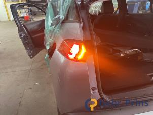 Peugeot 2008 1.2 VTi 12V PureTech 130 Épave (2021, Gris)