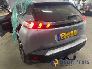 Peugeot 2008 1.2 VTi 12V PureTech 130 Épave (2021, Gris)