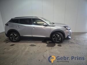 Peugeot 2008 1.2 VTi 12V PureTech 130 Épave (2021, Gris)