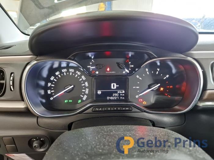 Citroen C3 1.2 12V e-THP PureTech 110 Épave (2020, Noir)