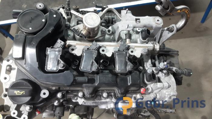 Citroen C3 1.2 12V e-THP PureTech 110 Épave (2020, Noir)