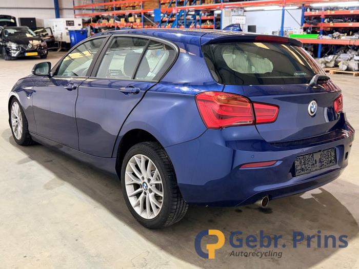 BMW 1 serie 118d 2.0 16V Épave (2017, Métallisé, Bleu)