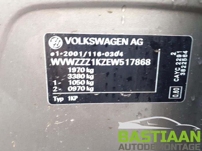 Volkswagen Golf Plus 1.6 TDI 16V 105 Vehículo de desguace (2018, Bronce)
