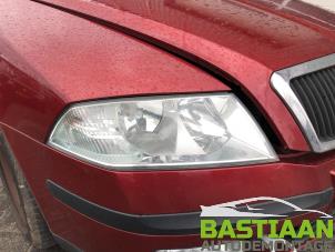 Skoda Octavia 2.0 FSI 16V Épave (2006, Rouge)