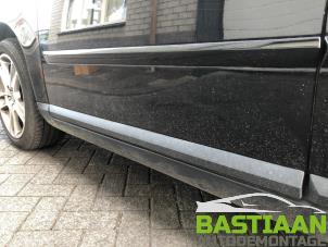 Volvo V50 2.0 16V Épave (2007, Noir)