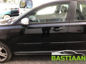 Volvo V50 2.0 16V Épave (2007, Noir)